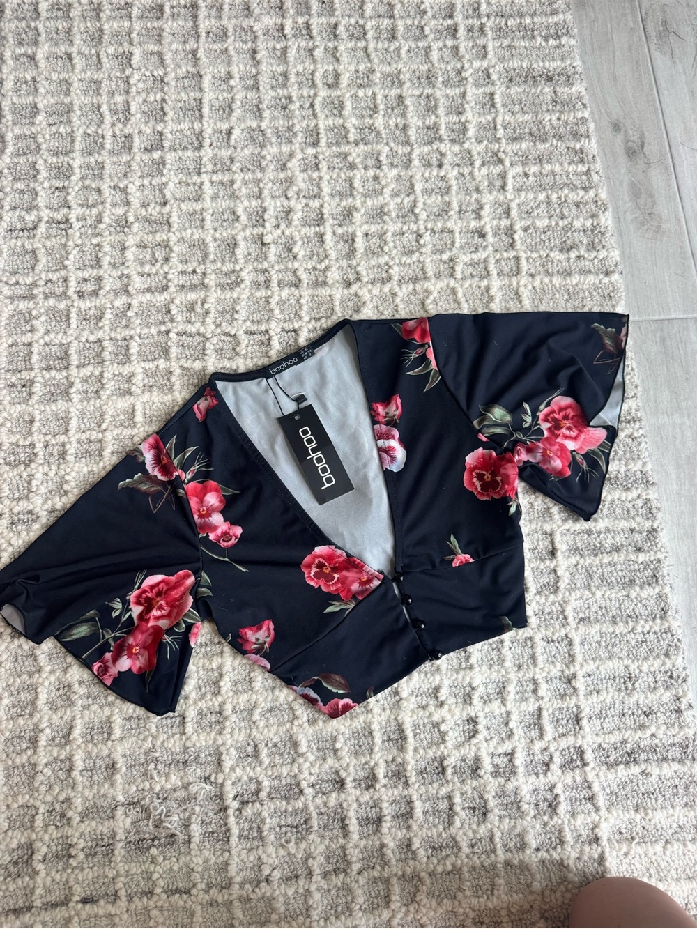 Boohoo Black Floral Button-Front Crop Top with Pink Blooms